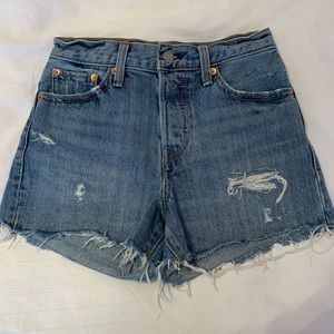 LEVIS SHORTS